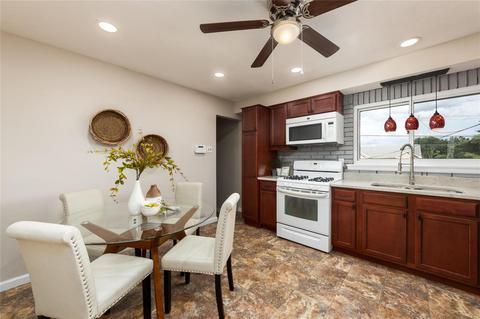 11028 Patsy Dr, Saint Louis, MO 63123 photo 5