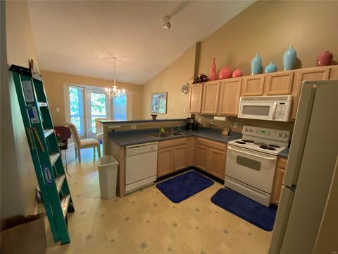 1386 Parkview Estates Dr, Ellisville, MO 63021 photo 12