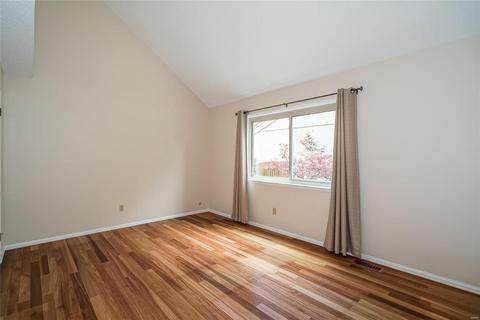 1665 Country Hill Ln, Manchester, MO 63021 photo 8