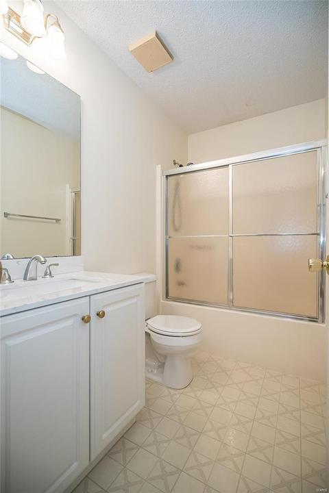 2570 Dunmore Cir, O'fallon, MO 63368 photo 30
