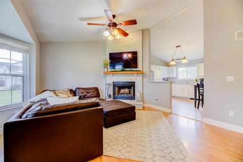 14 Mary Beth Ct, O'fallon, MO 63368 photo 2