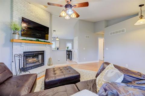 14 Mary Beth Ct, O'fallon, MO 63368 photo 3