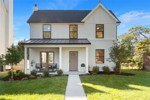 11 Cambridge Ct, Glendale, MO 63122