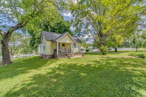 3229 Fee Fee, Bridgeton, MO 63044 photo 1