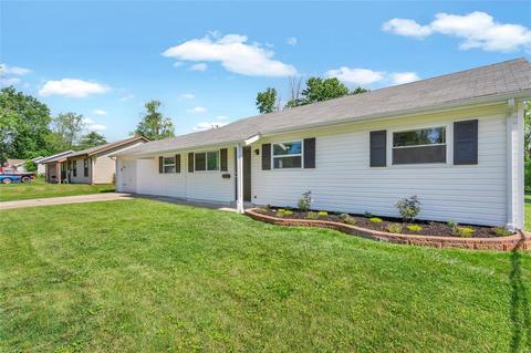501 Saint Patrick Dr, O'fallon, MO 63366 photo 4