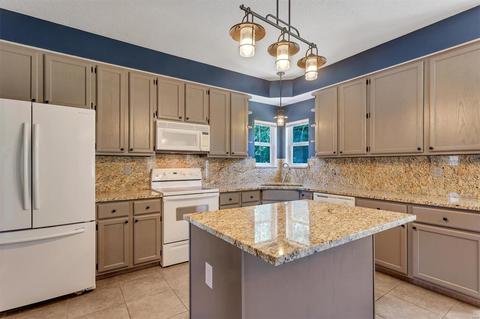 302 Estate Dr, O'fallon, MO 63366 photo 10