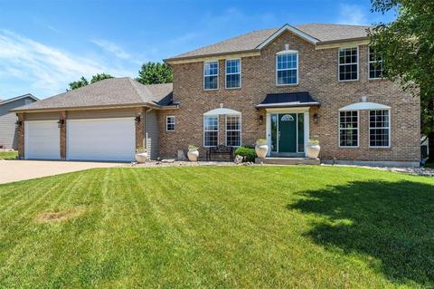 302 Estate Dr, O'fallon, MO 63366 photo 2