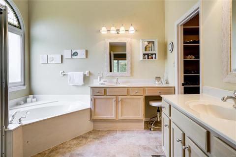 761 Charleston Oaks Dr, Ballwin, MO 63021 photo 10