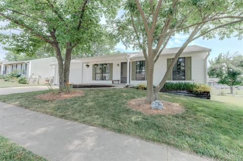 1326 Great Warrior Dr, O'fallon, MO 63366 photo 2