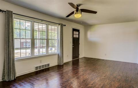 112 Saint Joseph Ave, O'fallon, MO 63366 photo 3
