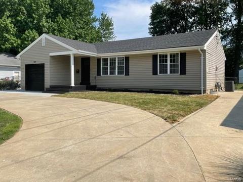 112 Saint Joseph Ave, O'fallon, MO 63366 photo 1
