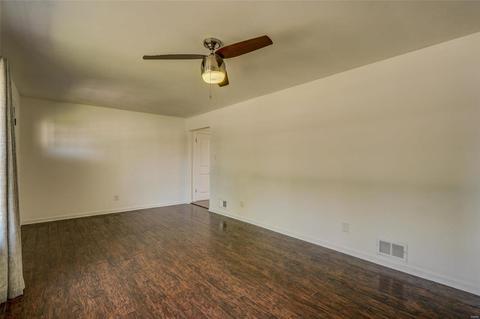 112 Saint Joseph Ave, O'fallon, MO 63366 photo 6