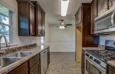 112 Saint Joseph Ave, O'fallon, MO 63366 photo 15
