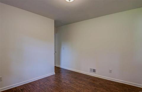 112 Saint Joseph Ave, O'fallon, MO 63366 photo 7