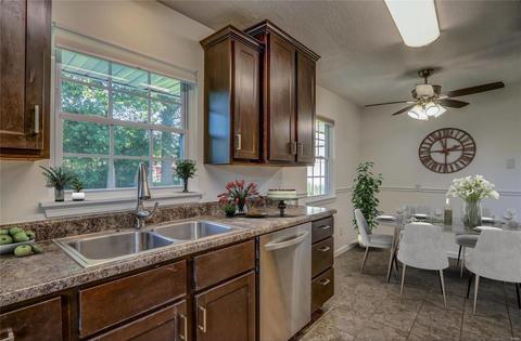 112 Saint Joseph Ave, O'fallon, MO 63366 photo 14