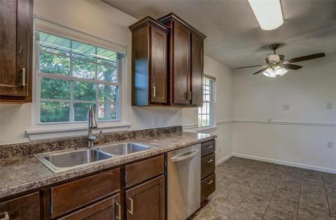 112 Saint Joseph Ave, O'fallon, MO 63366 photo 13