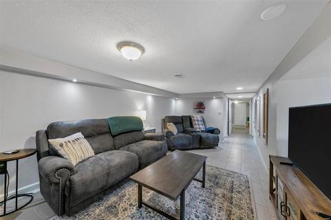4931 Gresham Ave, Saint Louis, MO 63109 photo 18