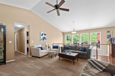 14 Royallridge Ct, O'fallon, MO 63368 photo 4