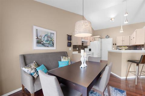14 Royallridge Ct, O'fallon, MO 63368 photo 7
