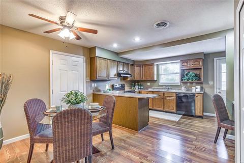 910 Saint Paul Ln, O'fallon, MO 63366 photo 6