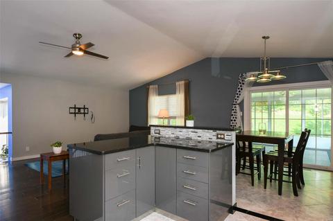 1016 Hollyleaf Ct, Ballwin, MO 63021 photo 9