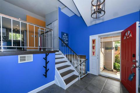 1016 Hollyleaf Ct, Ballwin, MO 63021 photo 4