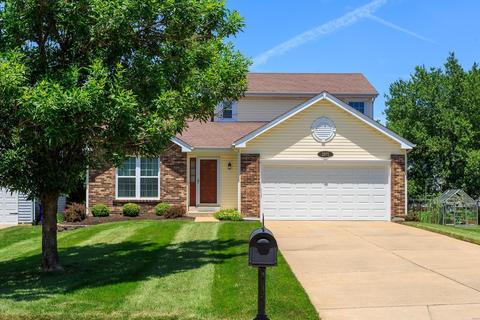 2571 Barrett Place Dr, Ballwin, MO 63021 photo 2