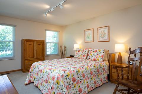 2571 Barrett Place Dr, Ballwin, MO 63021 photo 10
