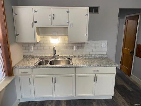 561 Eiler St, Saint Louis, MO 63111 photo 13