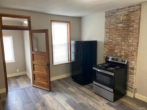 561 Eiler St, Saint Louis, MO 63111 photo 11