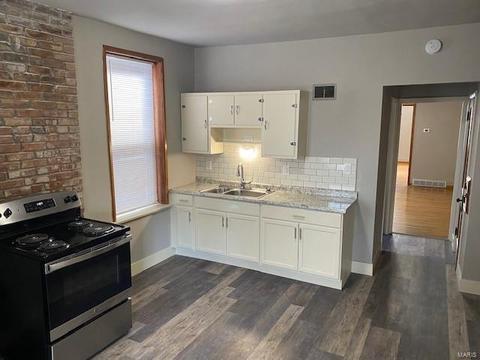 561 Eiler St, Saint Louis, MO 63111 photo 12