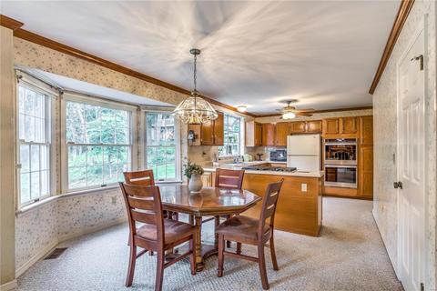 1586 Carman Valley Dr, Ballwin, MO 63021 photo 10