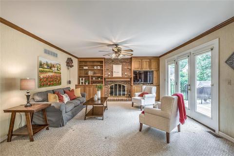 1586 Carman Valley Dr, Ballwin, MO 63021 photo 6