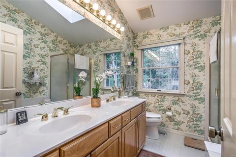 1586 Carman Valley Dr, Ballwin, MO 63021 photo 23