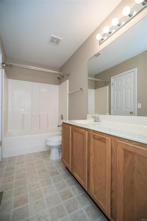 1533 Batters Box Dr, O'fallon, MO 63366 photo 14