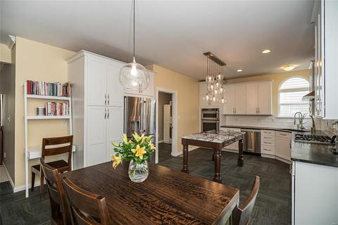 1217 Arbor Bluff Cir, Ballwin, MO 63021 photo 23