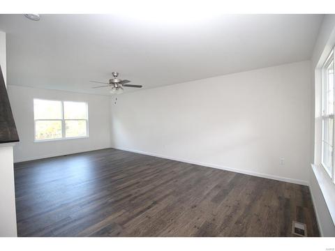 5307 Shawnee View Ct, Eureka, MO 63025 photo 2