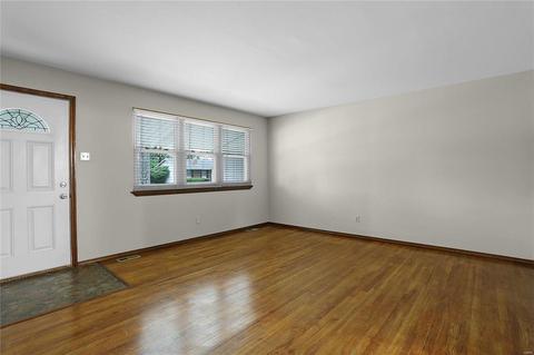 711 Saint Joseph Ave, O'fallon, MO 63366 photo 2