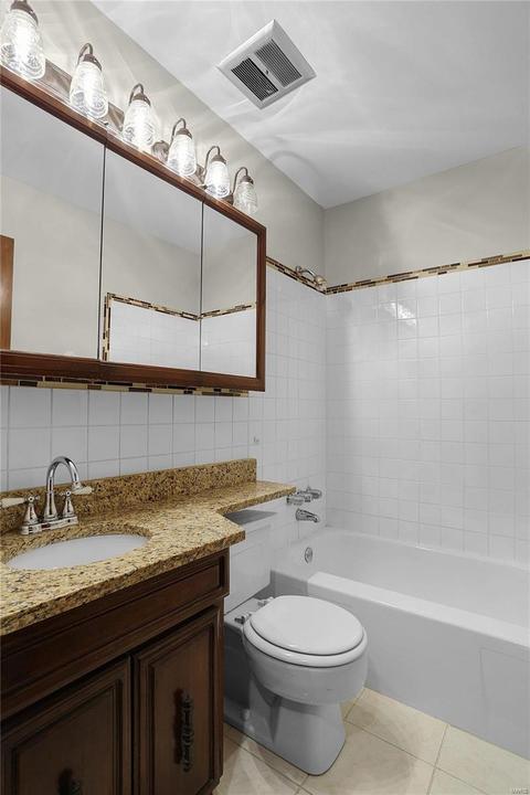 711 Saint Joseph Ave, O'fallon, MO 63366 photo 9