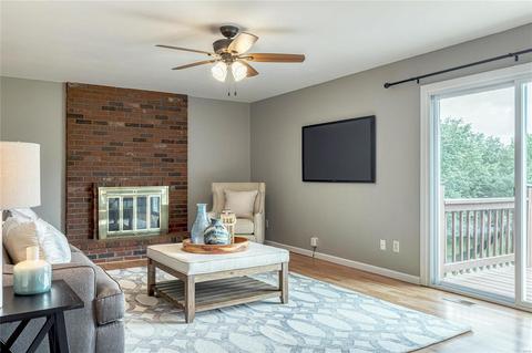 571 Arblay Pl, Manchester, MO 63011 photo 8