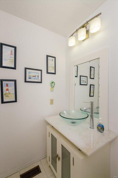 606 Painted Vista Dr, Ballwin, MO 63021 photo 15