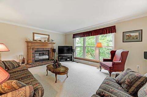 504 Rosewell Ct, Ballwin, MO 63021 photo 7