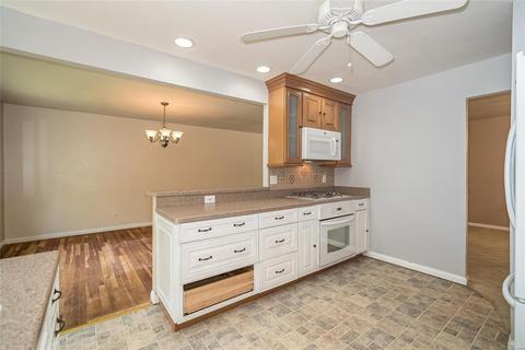394 Genoa Dr, Ballwin, MO 63021 photo 16