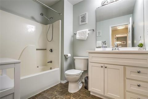 1028 Oak Glen Cir, Ballwin, MO 63021 photo 18