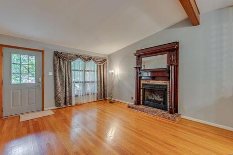 623 Old Ballwin Rd, Ballwin, MO 63021 photo 8