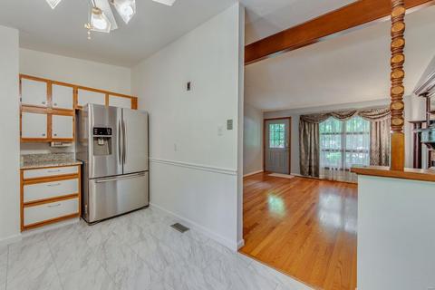 623 Old Ballwin Rd, Ballwin, MO 63021 photo 15