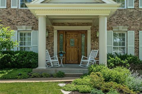 806 Whispering Meadows Dr, Manchester, MO 63021 photo 2