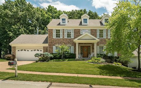 806 Whispering Meadows Dr, Manchester, MO 63021 photo 1