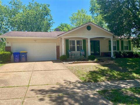 214 Shadyoak Dr, Ballwin, MO 63021 photo 1