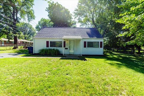 4198 Wright Ave, Saint Ann, MO 63074 photo 1